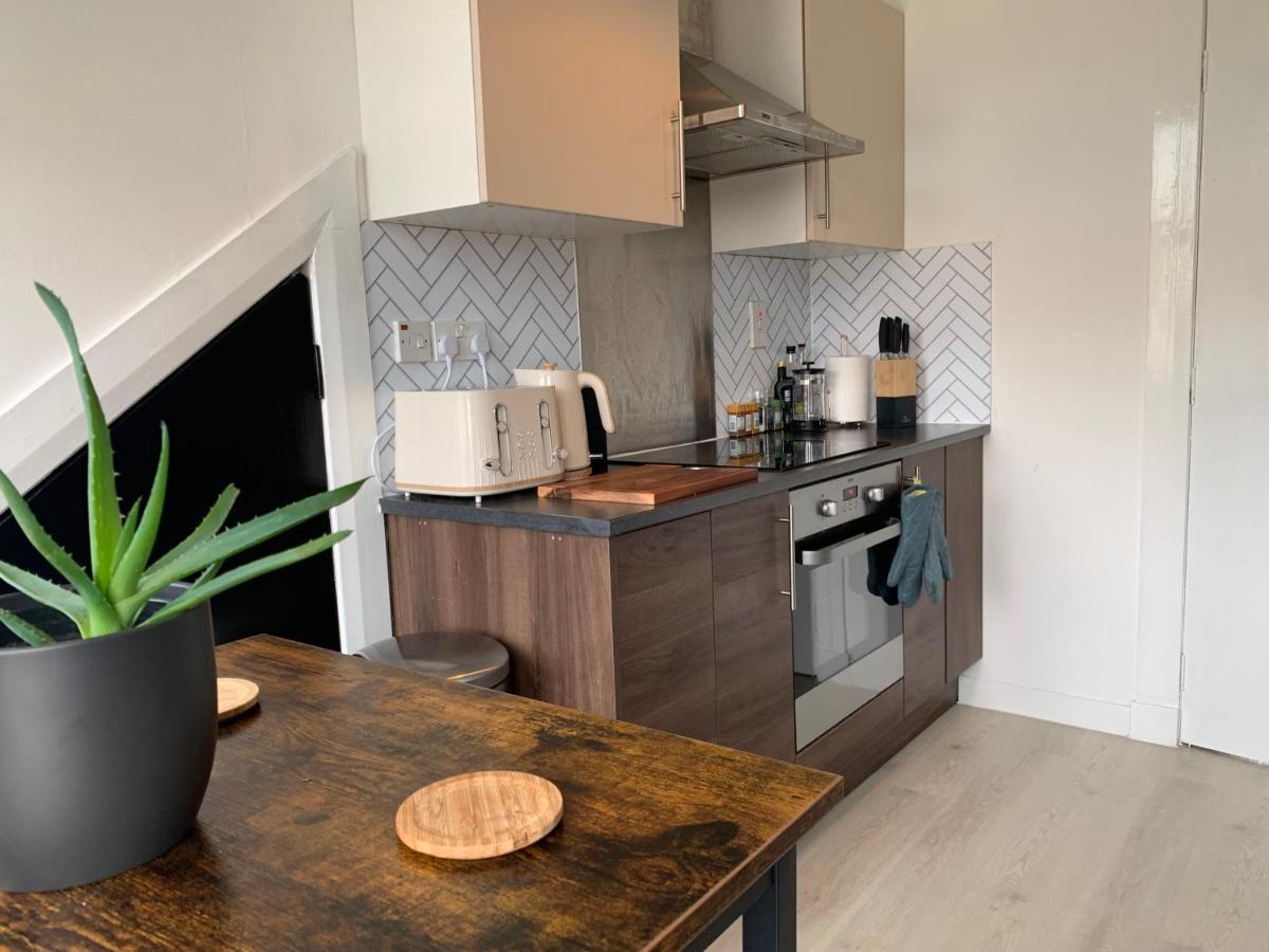 Lovely 2 Bedroom Apartment In Central Location Γκρίνοκ Εξωτερικό φωτογραφία
