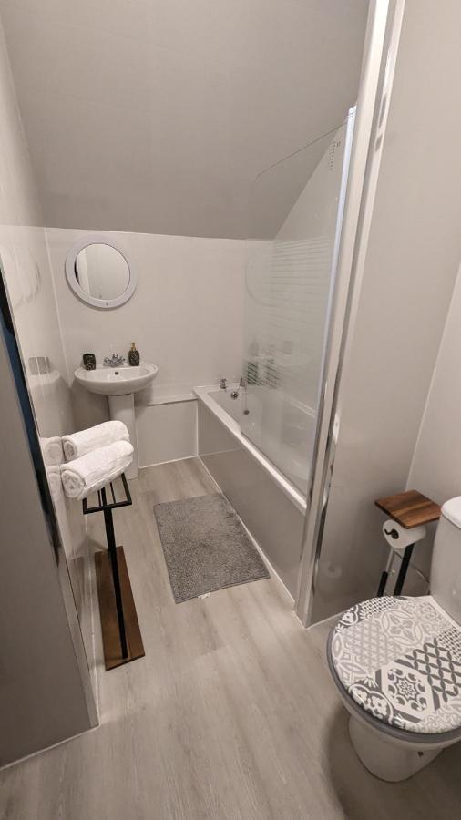 Lovely 2 Bedroom Apartment In Central Location Γκρίνοκ Εξωτερικό φωτογραφία